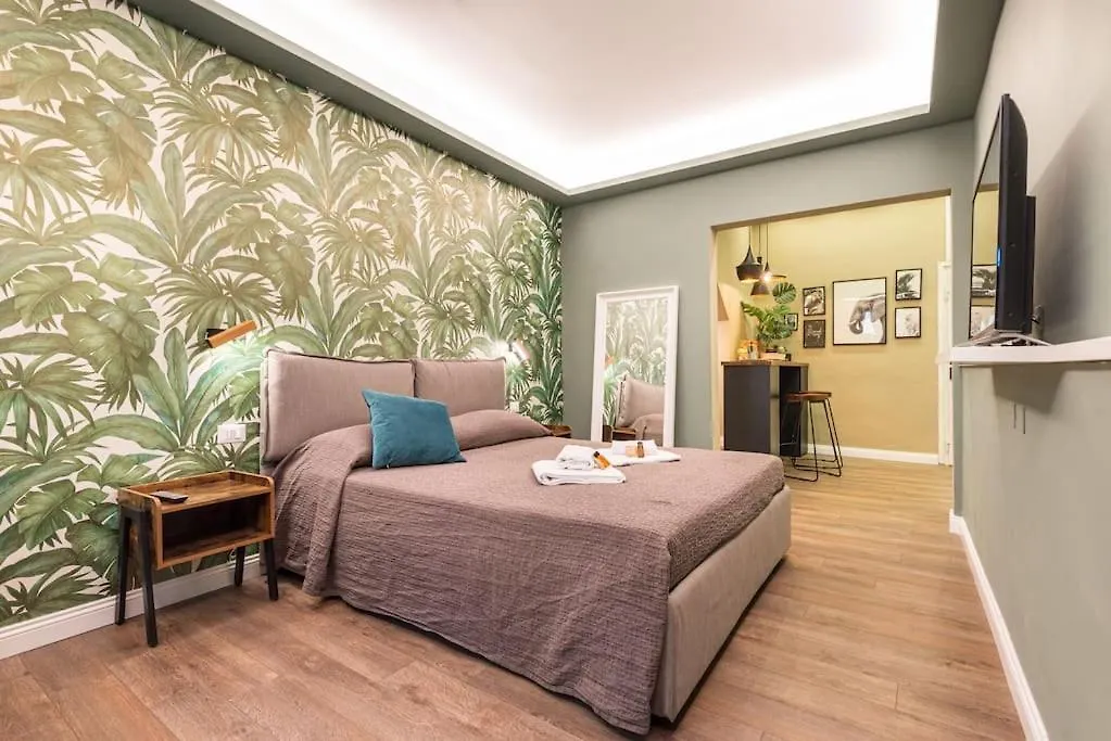 Jungle Suite Mood Behind Piazza Signoria Florence