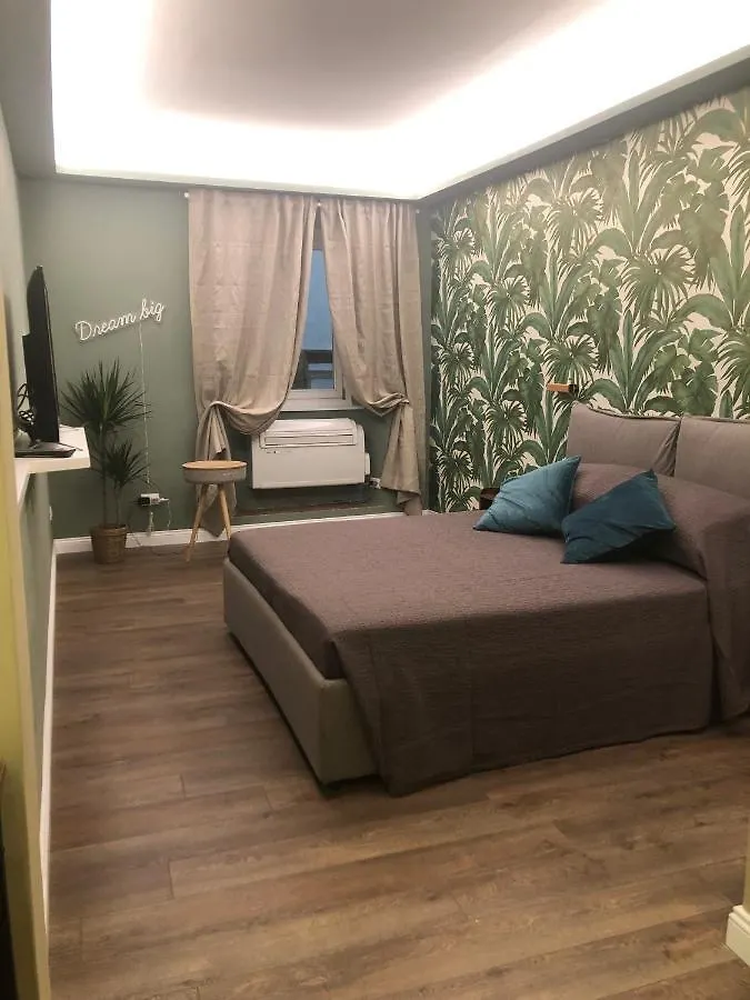 Jungle Suite Mood Behind Piazza Signoria Florence
